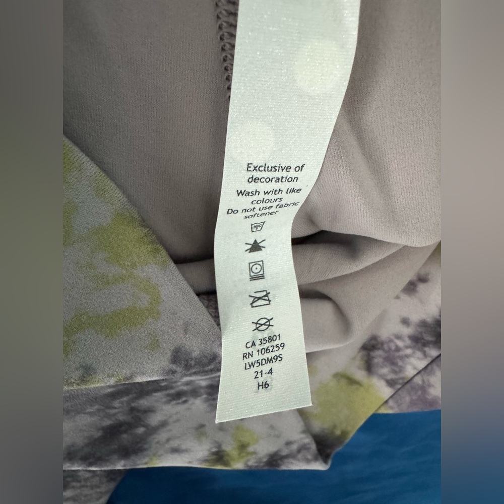 NWOT Lululemon Align High-Rise Pant 28"
Radial Tie Dye Mauve Grey Multi - Picture 9 of 9